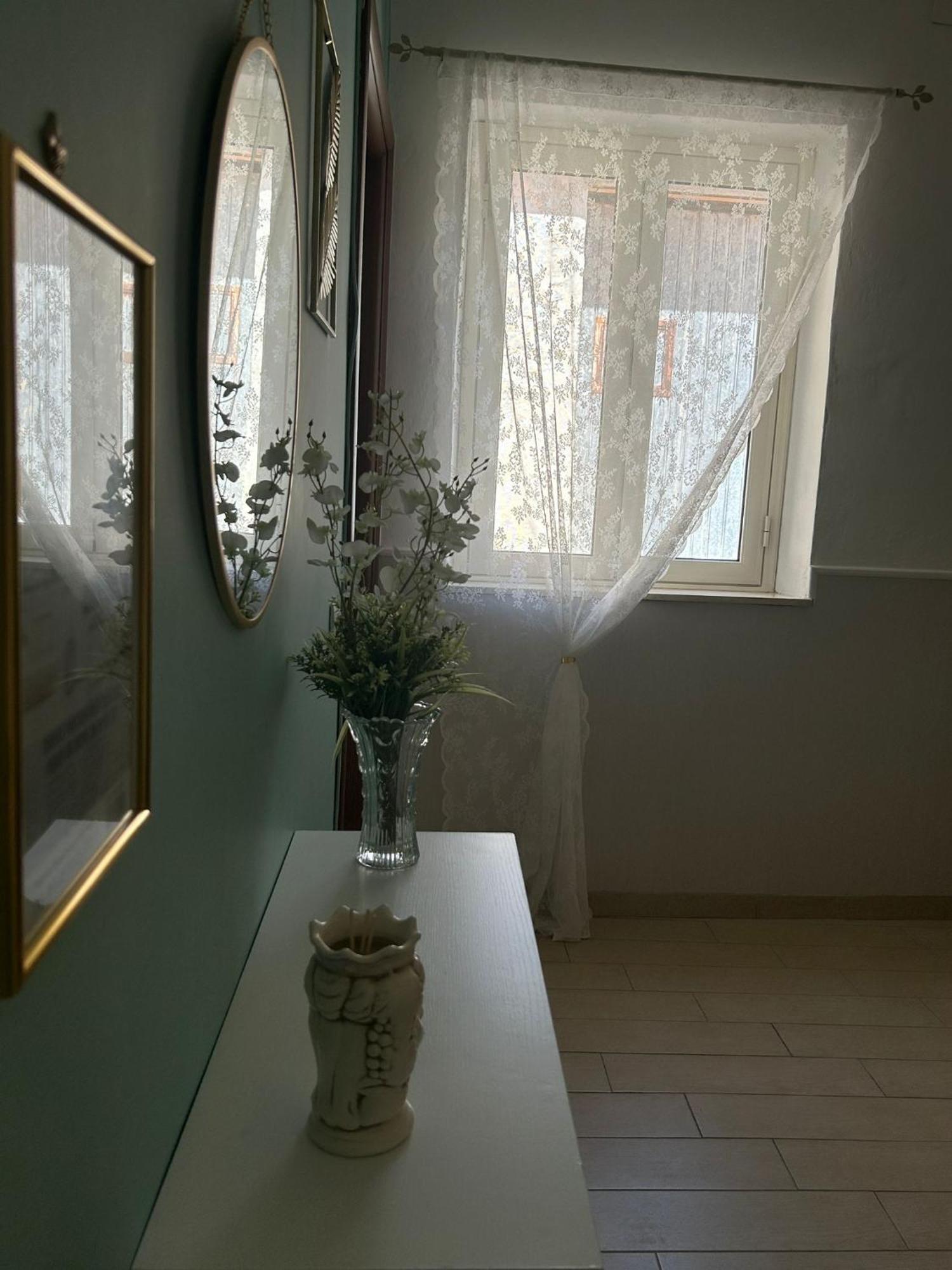 La Finestrella Apartment Giardina Gallotti Room photo