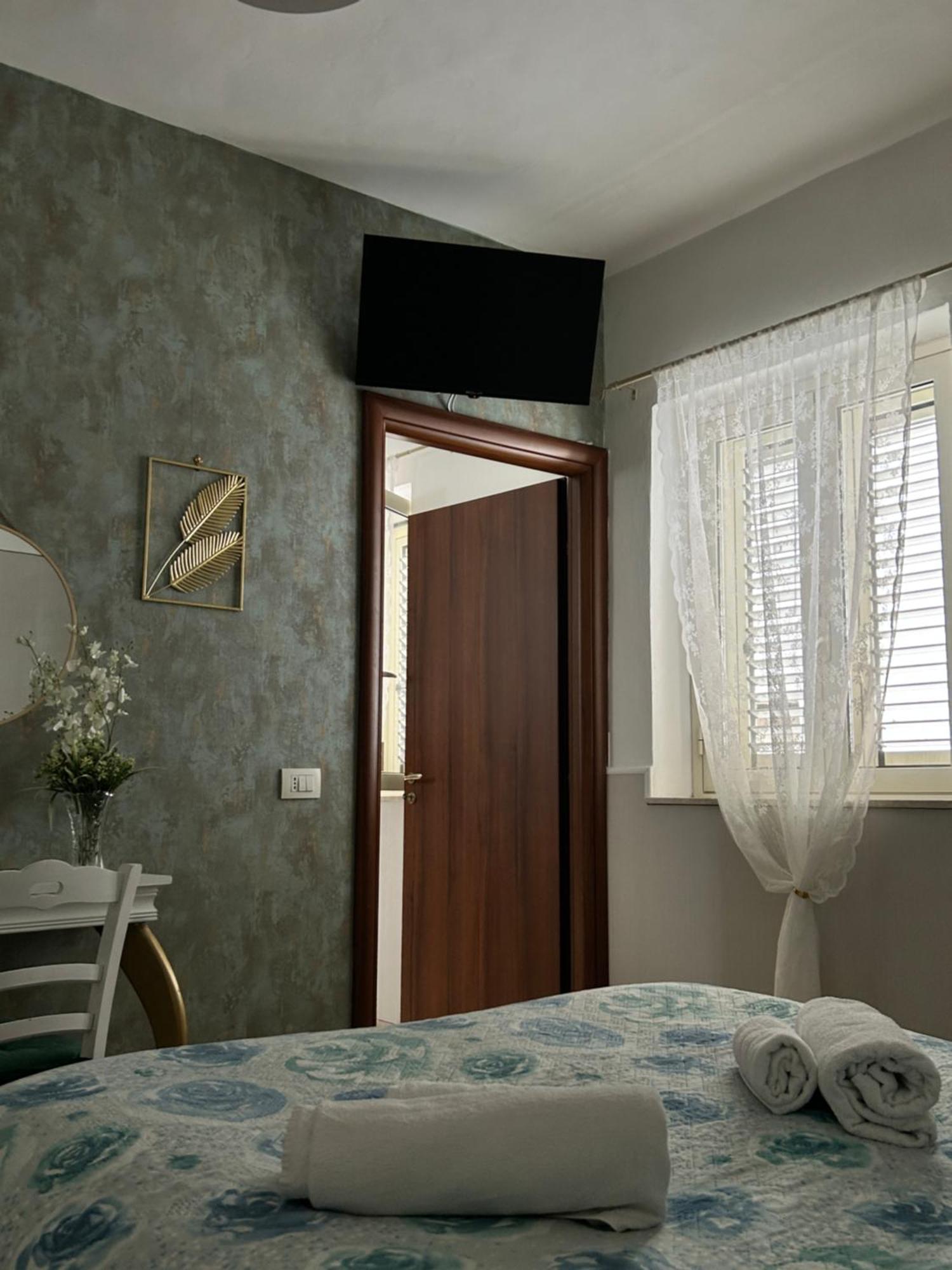La Finestrella Apartment Giardina Gallotti Exterior photo